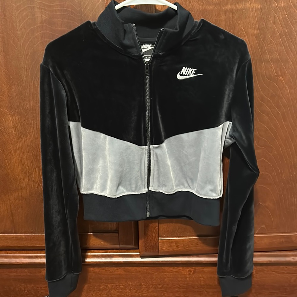 Velvet cropped Nike sweater